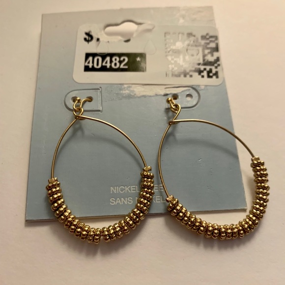 🎈Drop Hoop Earrings 🎈 - Picture 2 of 2